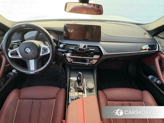 BMW 5 series 2022 Белый из Китая
