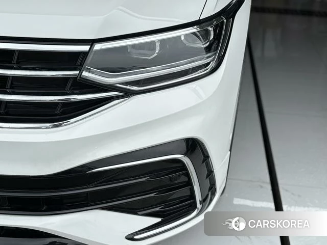 Volkswagen Tiguan L 2021 Белый из Китая