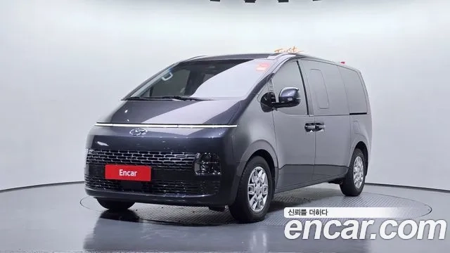 Hyundai Staria 2023 Серый из Кореи