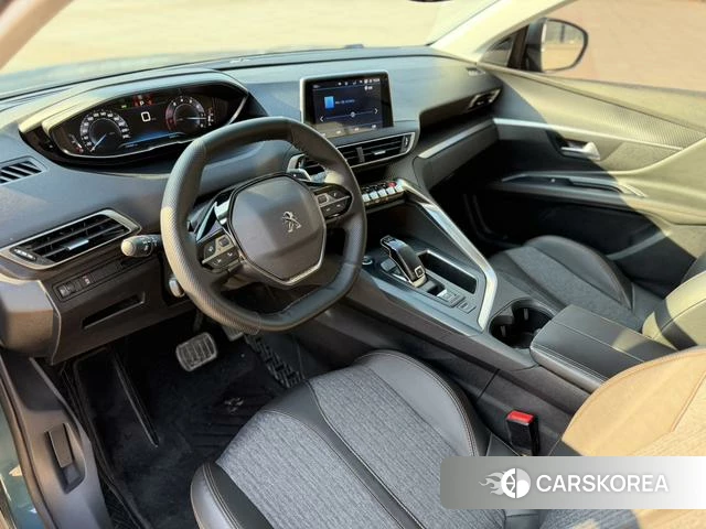 Peugeot 5008 2018 Синий из Китая