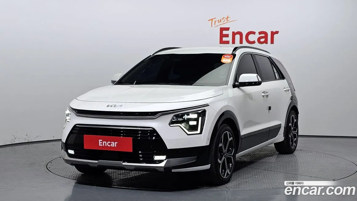 Kia Di Ol Nu Niro 2022 Белый из Кореи