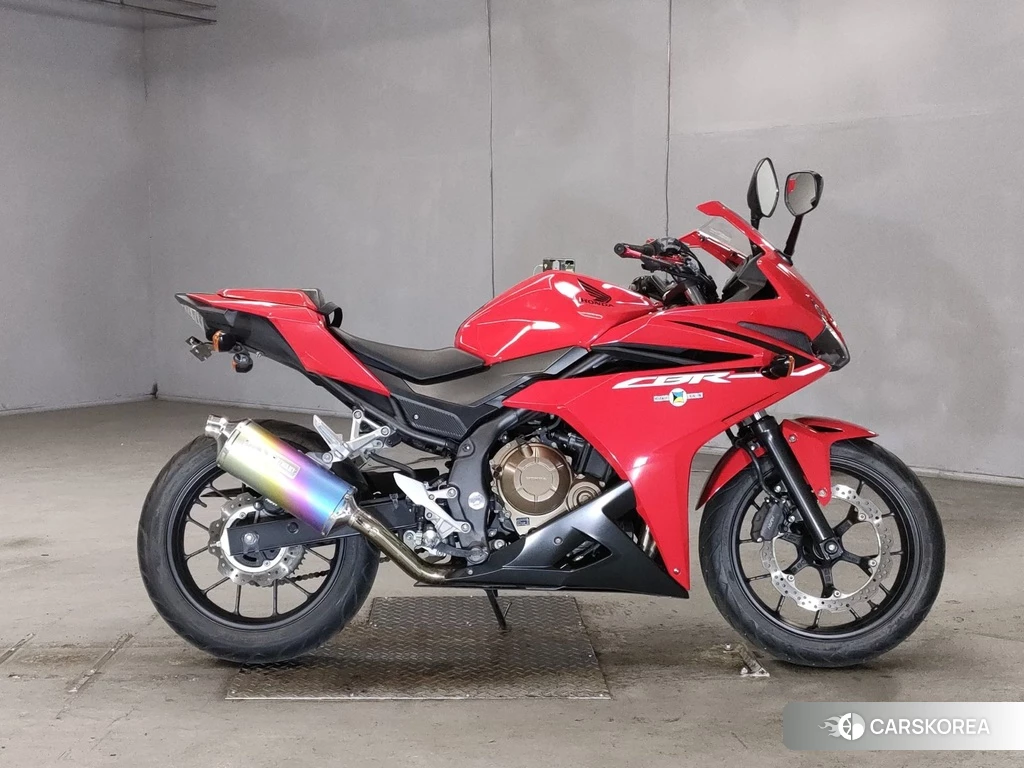 Проданный Honda CBR400R 2016 из Японии