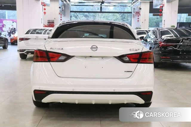 Nissan Teana 2023 Белый из Китая