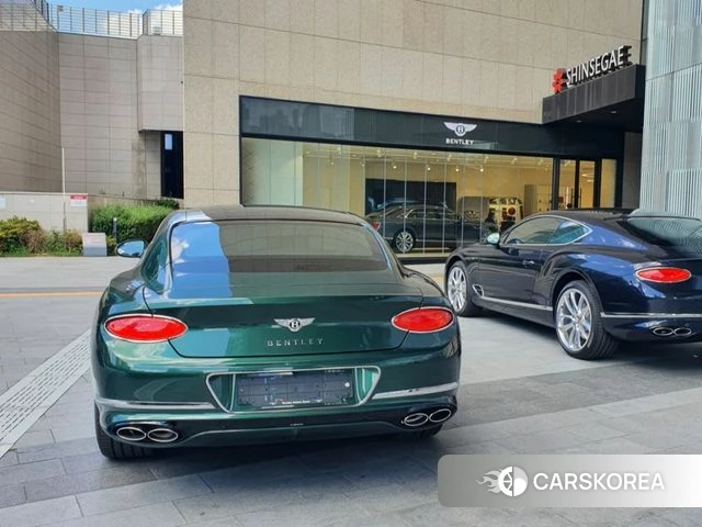 Bentley Continental GT 3rd Generation 2022 Темно-зеленый из Кореи