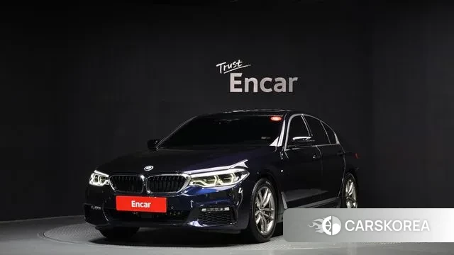 BMW 5 Series (G30) 2018 Черный из Кореи
