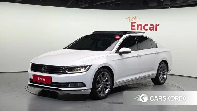 Volkswagen Passat GT (B8) 2018 Белый из Кореи