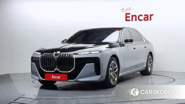 BMW 7 Series (G70) 2024 Серый из Кореи