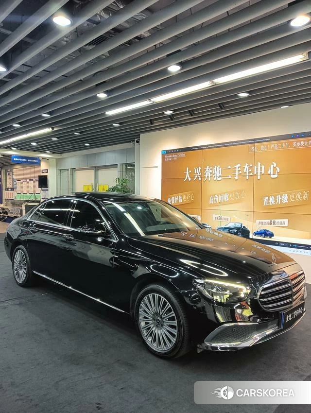 Mercedes-Benz E-class 2022 Черный из Китая