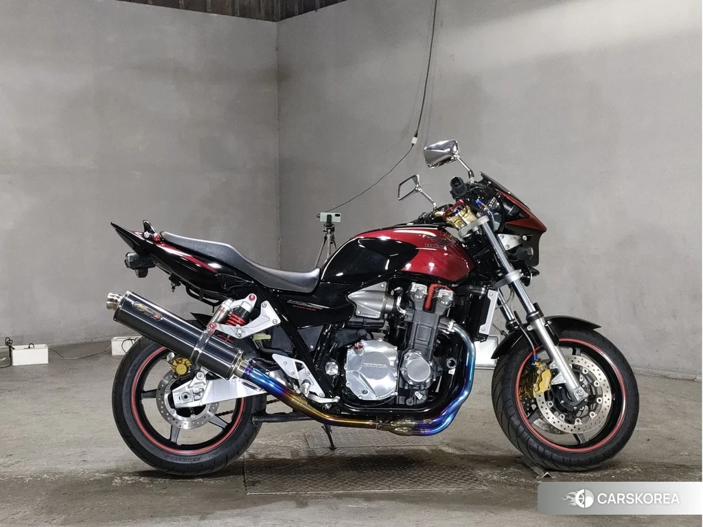 Проданный Honda CB1300SF 2010 из Японии