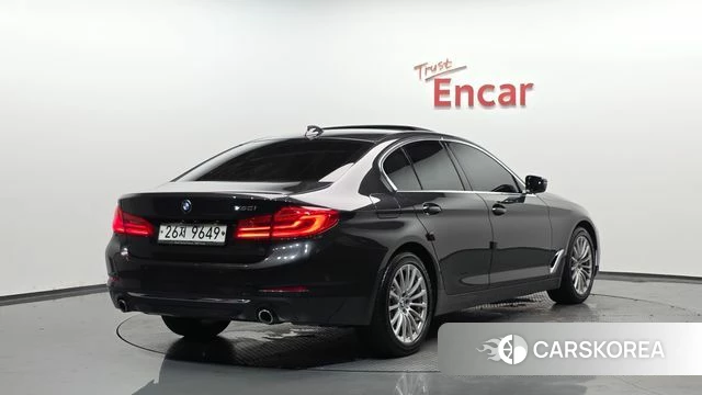 BMW 5 Series (G30) 2019 Серый из Кореи