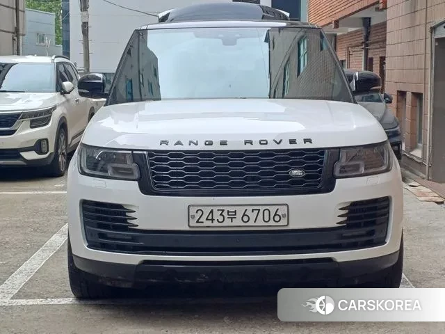 Land Rover Range Rover 4th Generation 2020 Белый из Кореи