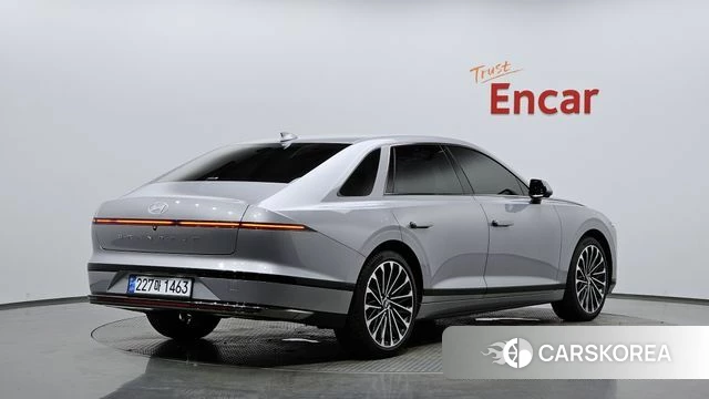 Hyundai Grandeur (GN7) 2023 Серебряный из Кореи
