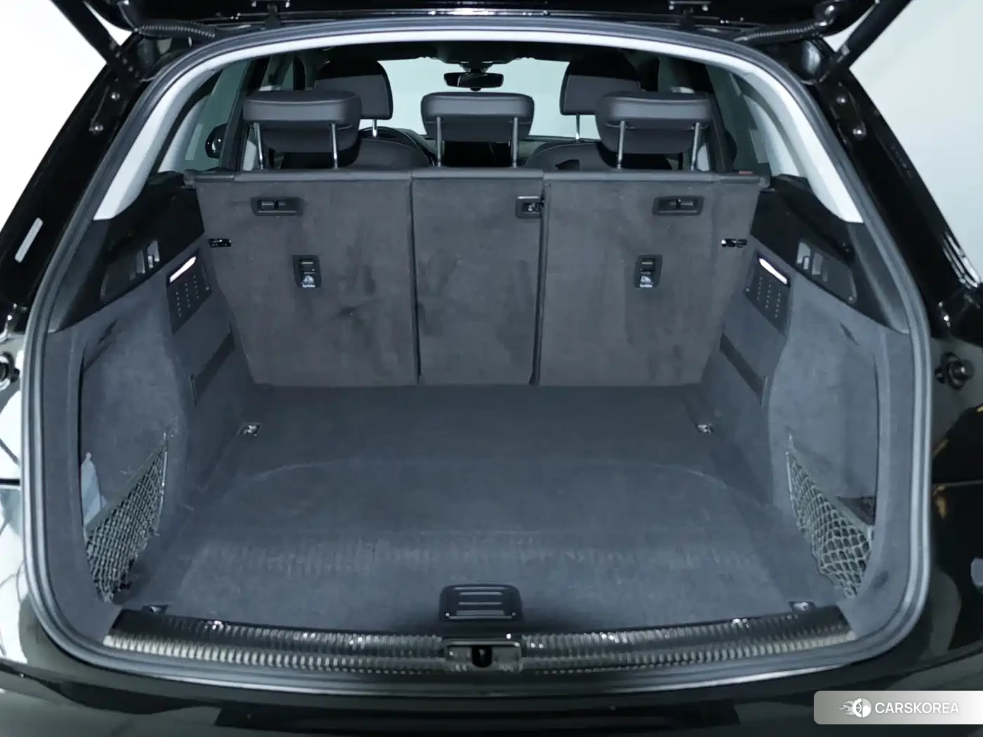 Audi Q5L 2026 Черный из Китая