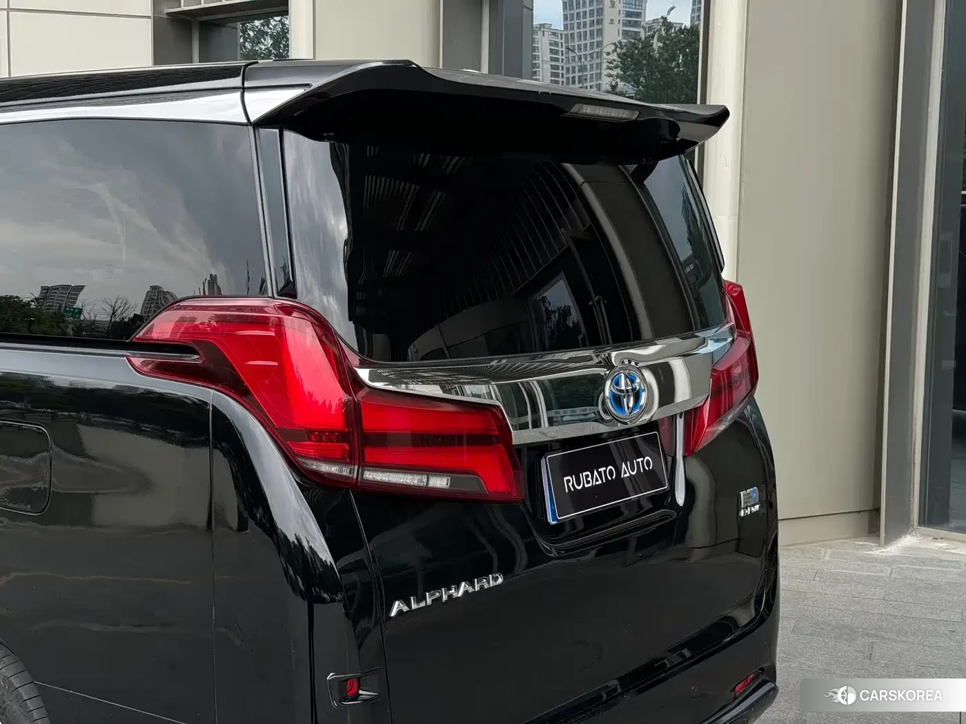 Toyota Elfa 2019 Черный из Китая