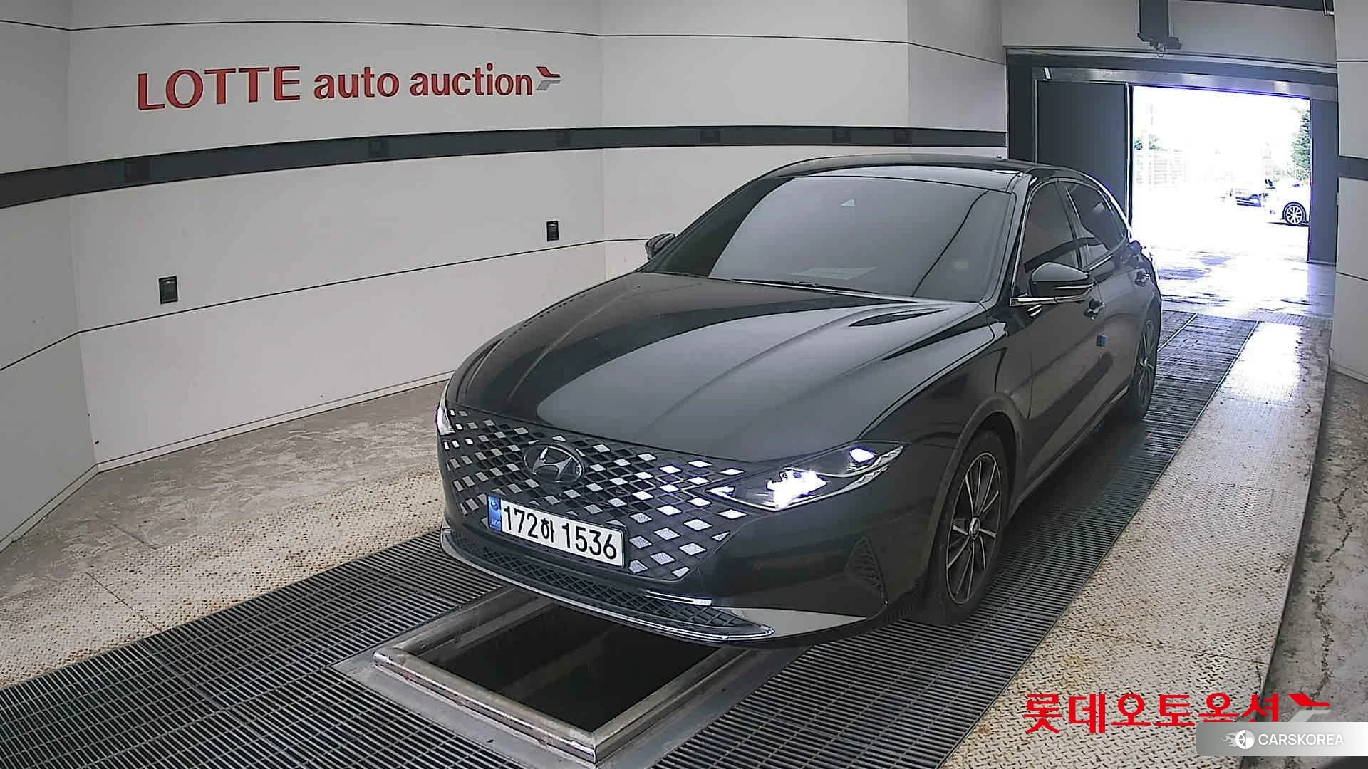 Hyundai Grandeur 2023 Abyss Black Pearl из Кореи