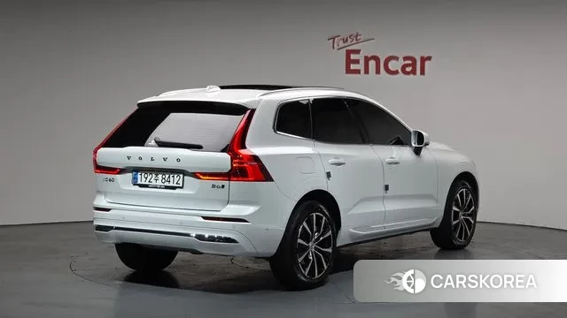 Volvo XC60 second Generation 2023 Белый из Кореи