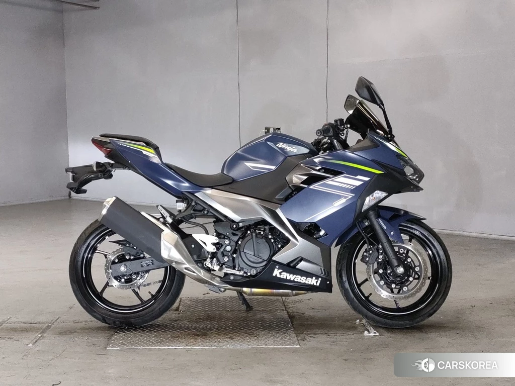 Проданный Kawasaki NINJA 400 2022 из Японии, фото 2