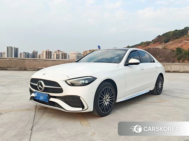 Mercedes-Benz Class C 2023 Белый из Китая