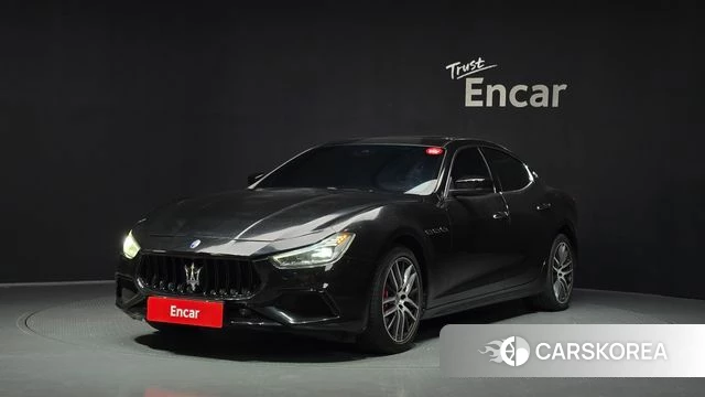 Maserati Ghibli 2018 Белый из Кореи