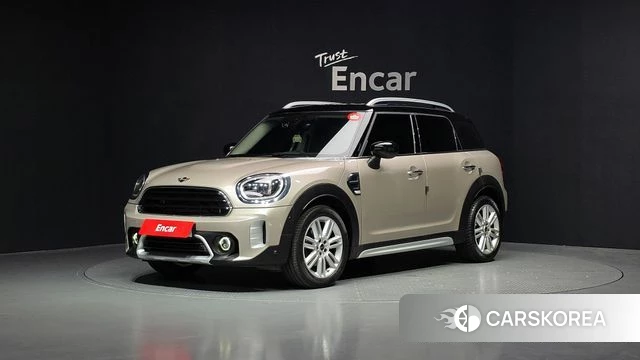 Mini Cooper Countryman 2023 Песочный из Кореи