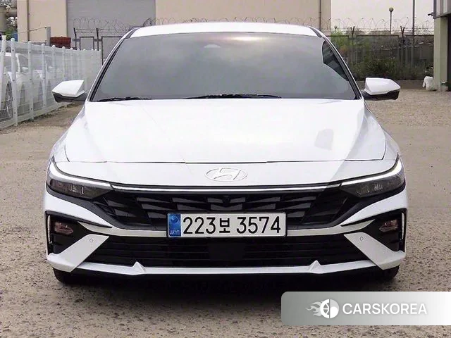 Hyundai The New Avante Hybrid (CN7) 2025 Белый из Кореи