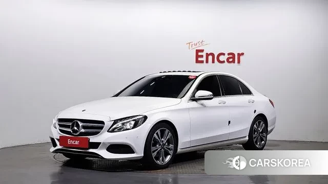 Mercedes-Benz C-Class W205 2018 Белый из Кореи