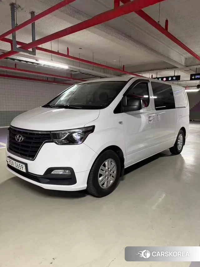 Hyundai The New Grand Starex 2018 Белый из Кореи