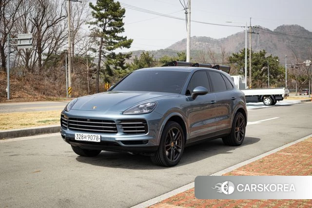 Porsche Cayenne (PO536) 2019 Серый из Кореи