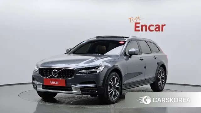 Volvo V90 Cross-Country 2019 Цвет галактики из Кореи