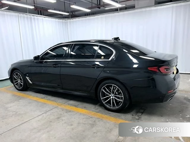 BMW 5 series PHEV 2021 Черный из Китая