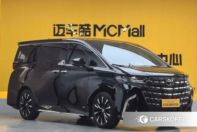 Toyota Elfa 2024 Черный из Китая