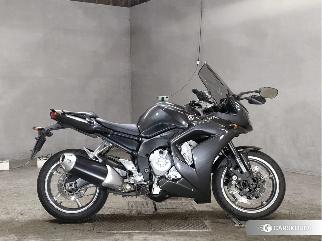 Проданный Yamaha FZ1 FEATHER id 4166390 из Японии