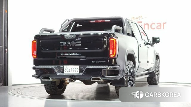 GMC Sierra 2023 Черный из Кореи