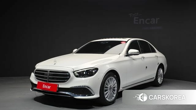 Mercedes-Benz E-Class W213 2022 Белый из Кореи