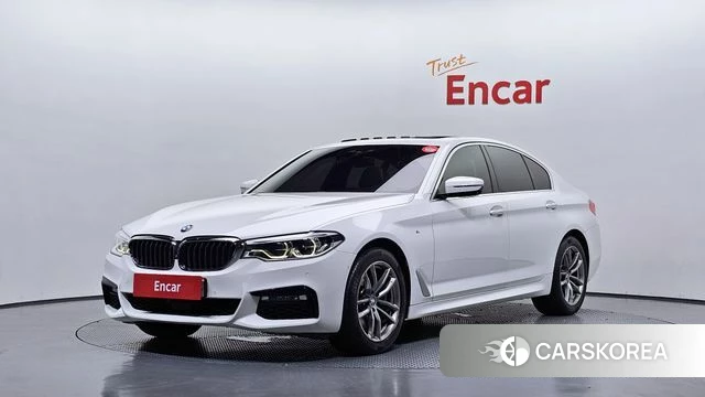 BMW 5 Series (G30) 2018 Белый из Кореи