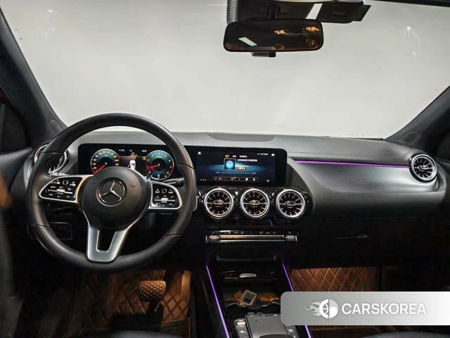 Mercedes-Benz GLA 2022 Серебристо-серый из Китая