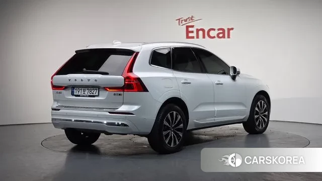 Volvo XC60 second Generation 2023 Белый из Кореи