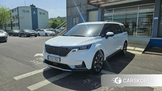 Kia Carnival 4th generation 2023 Белый из Кореи