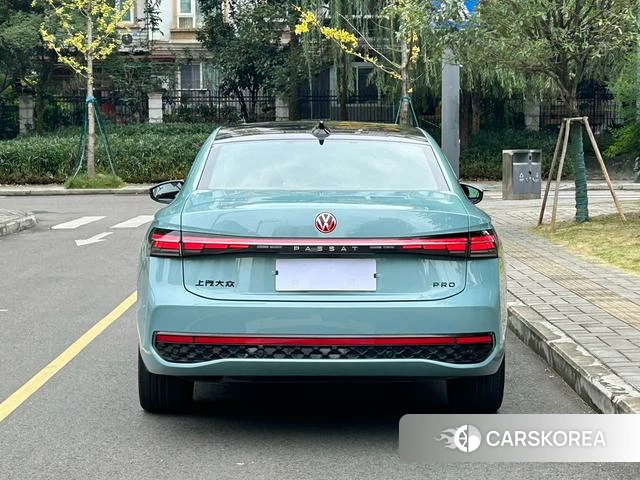 Volkswagen Passat 2024 Синий из Китая