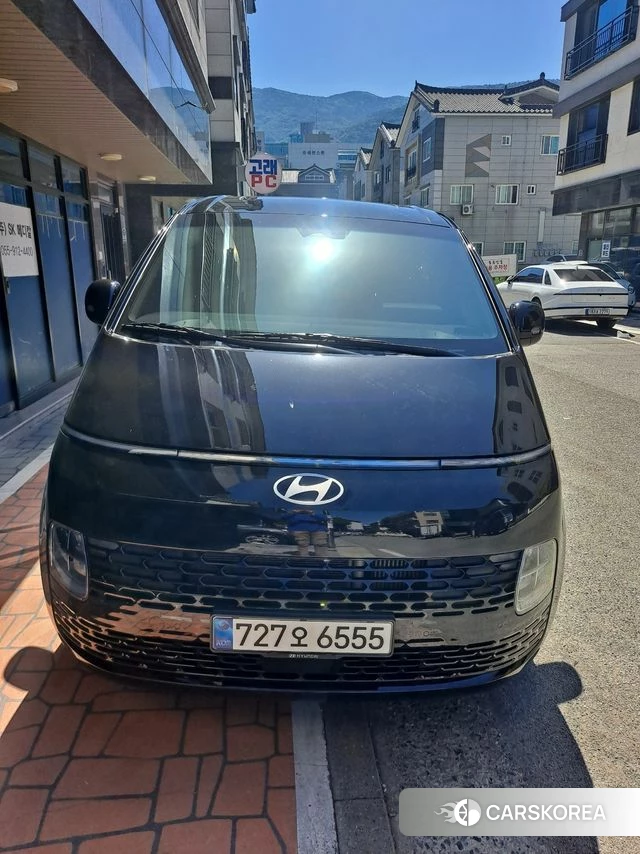 Hyundai Staria 2025 Черный из Кореи