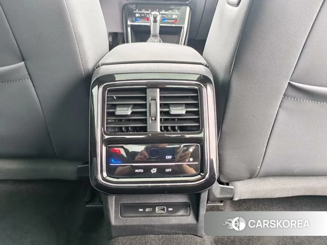 Volkswagen Passat 2023 Черный из Китая