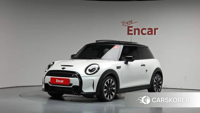 Mini Cooper S 2023 Белый из Кореи