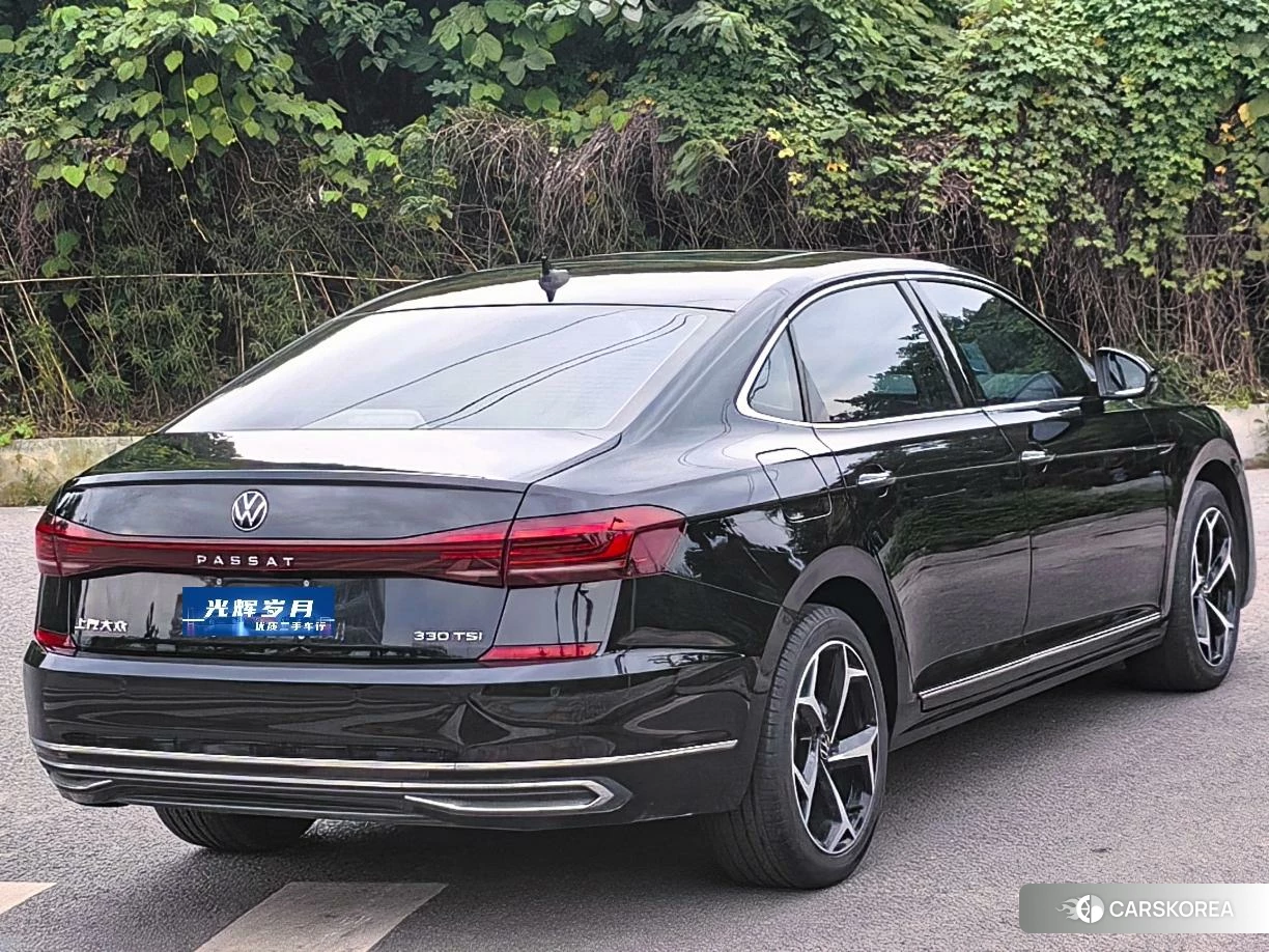 Volkswagen Passat 2023 Черный из Китая