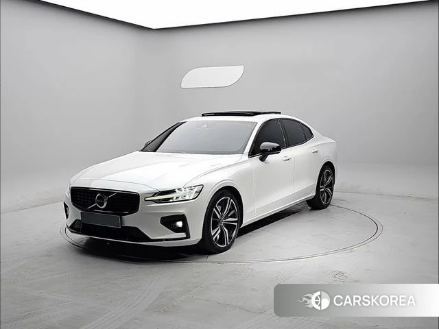 Volvo S60 3rd generation 2022 Белый из Кореи