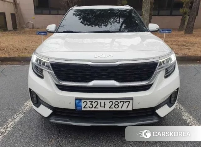 Kia Seltos 2022 Белый из Кореи