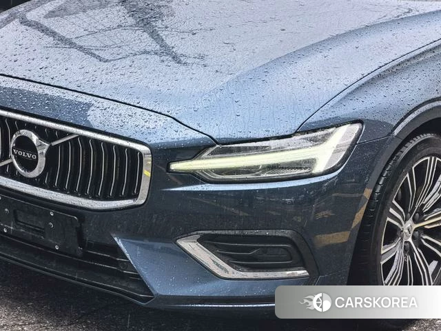 Volvo S60 2020 Синий из Китая