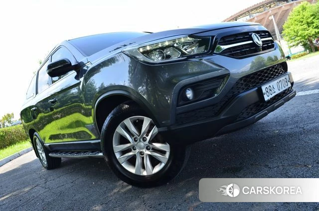 Ssangyong Rexton Sports 2019 Серый из Кореи