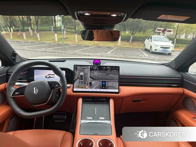 AITO Ask the world M5 2025 Белый из Китая