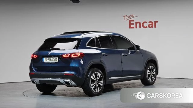 Mercedes-Benz GLA - Class H247 2021 Синий из Кореи