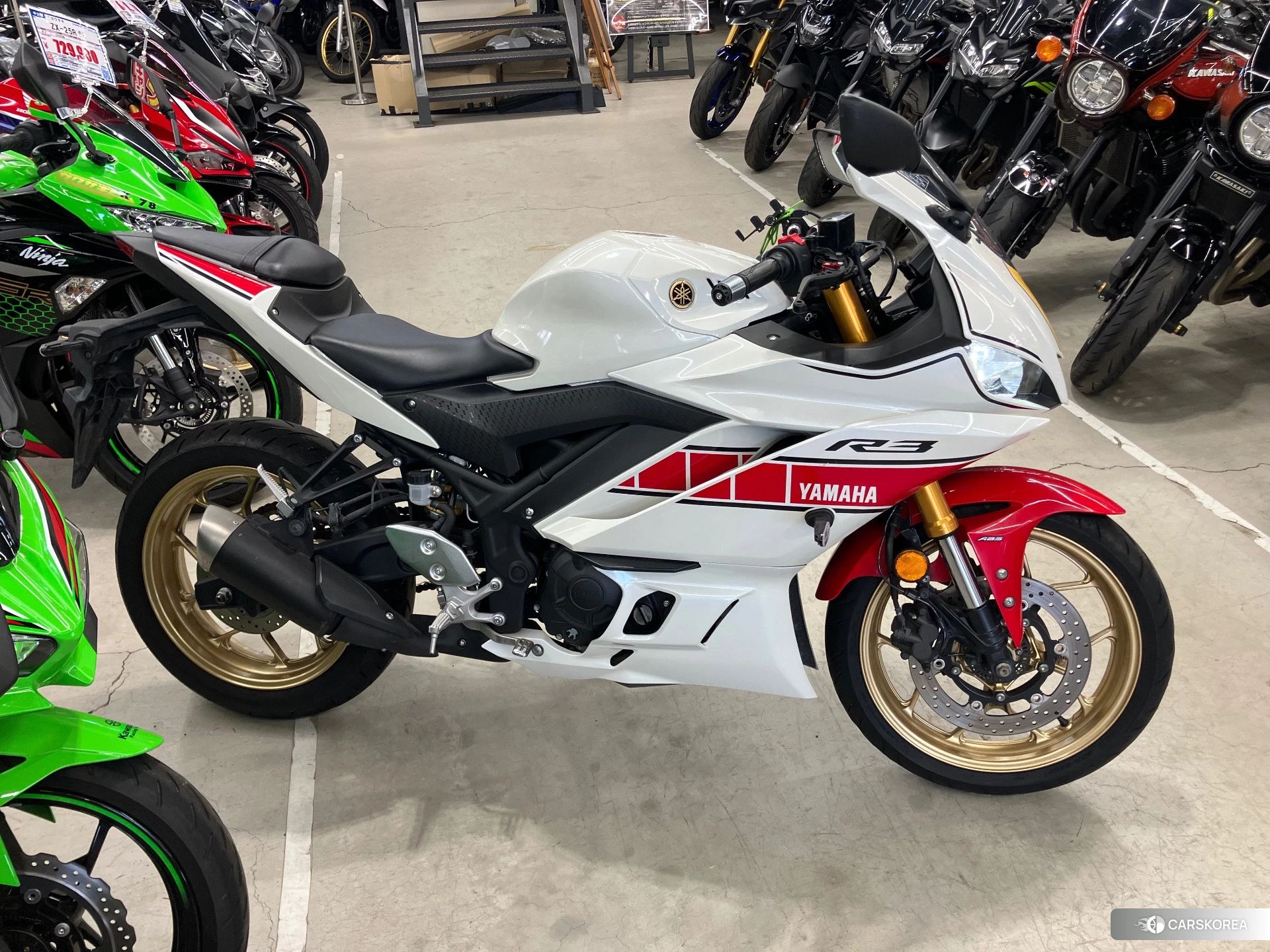 Проданный Yamaha YZF-R3 2022 из Японии